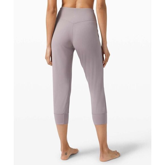 Lululemon Align Jogger Crop Violet Verbena - Size: 4 - Picture 3 of 10